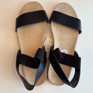 Black Target Universal Thread Leather Sandals Women’s Size 9